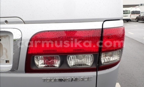 Acheter Occasion Voiture Toyota Regius Gris à Beitbridge, Matabeleland South Acheter Occasion Voiture Toyota Regius Gris à Beitbridge, Matabeleland South