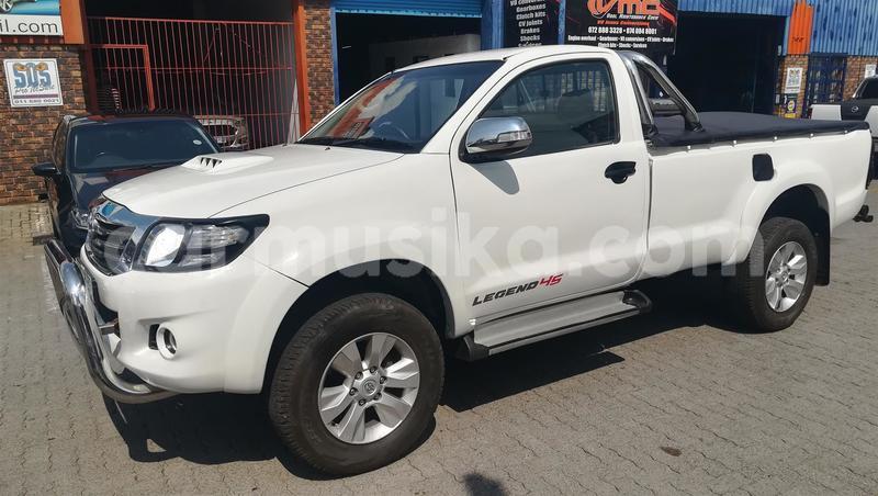 Big with watermark toyota hilux matabeleland south beitbridge 31167