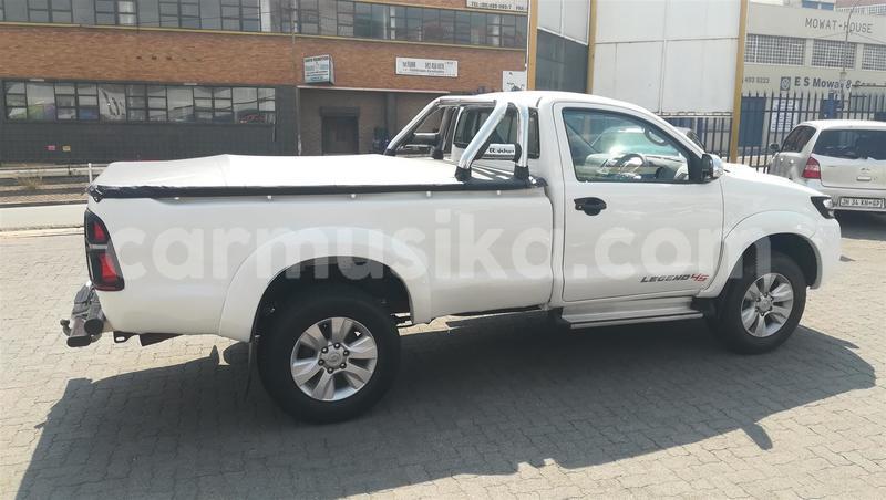 Big with watermark toyota hilux matabeleland south beitbridge 31167