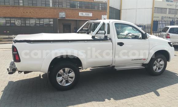 Acheter Occasion Voiture Toyota Hilux Blanc à Beitbridge, Matabeleland South Acheter Occasion Voiture Toyota Hilux Blanc à Beitbridge, Matabeleland South