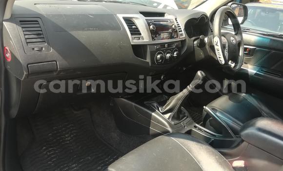 Acheter Occasion Voiture Toyota Hilux Blanc à Beitbridge, Matabeleland South Acheter Occasion Voiture Toyota Hilux Blanc à Beitbridge, Matabeleland South