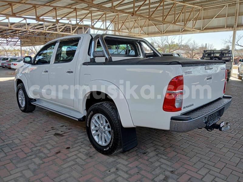 Big with watermark toyota hilux matabeleland south beitbridge 31176