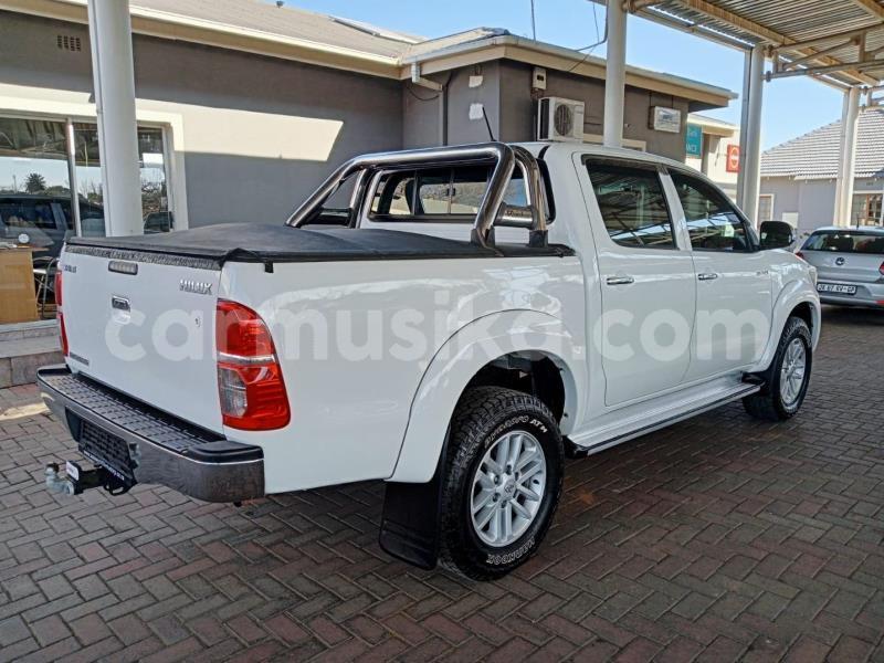 Big with watermark toyota hilux matabeleland south beitbridge 31176