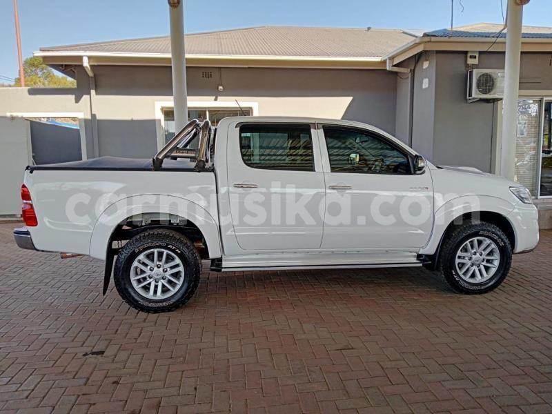 Big with watermark toyota hilux matabeleland south beitbridge 31176