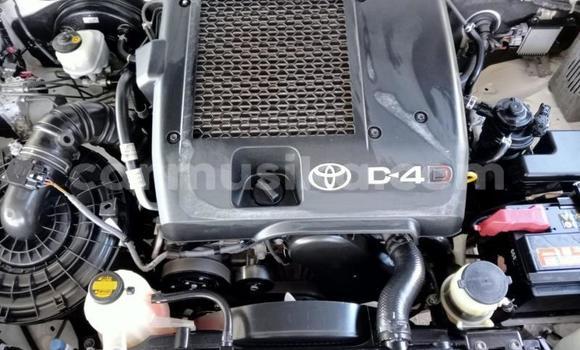 Acheter Occasion Voiture Toyota Hilux Blanc à Beitbridge, Matabeleland South Acheter Occasion Voiture Toyota Hilux Blanc à Beitbridge, Matabeleland South