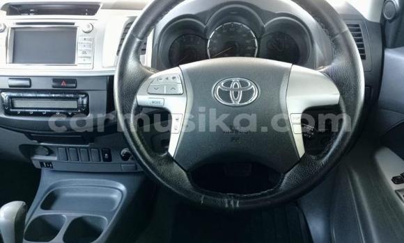 Acheter Occasion Voiture Toyota Hilux Blanc à Beitbridge, Matabeleland South Acheter Occasion Voiture Toyota Hilux Blanc à Beitbridge, Matabeleland South