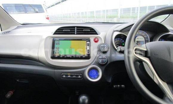 Acheter Occasion Voiture Honda Fit Bleu à Beitbridge, Matabeleland South Acheter Occasion Voiture Honda Fit Bleu à Beitbridge, Matabeleland South