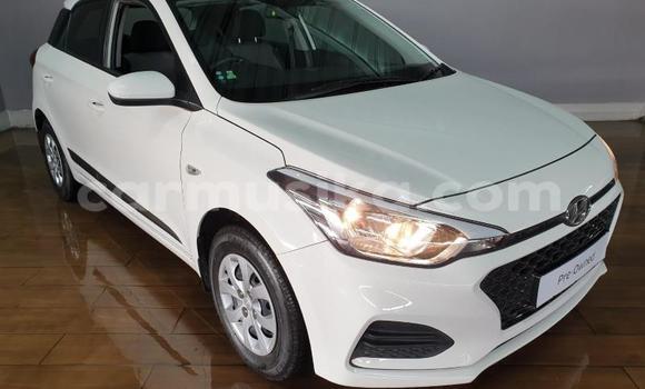 Acheter Occasion Voiture Hyundai i20 Blanc à Beitbridge, Matabeleland South