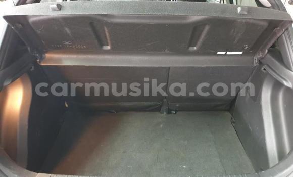 Acheter Occasion Voiture Hyundai i20 Blanc à Beitbridge, Matabeleland South Acheter Occasion Voiture Hyundai i20 Blanc à Beitbridge, Matabeleland South