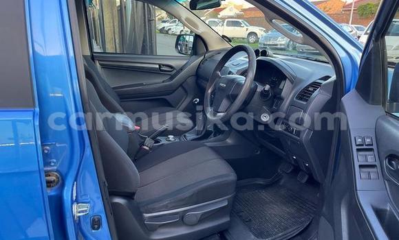 Buy Used Isuzu KB Blue Car in Beitbridge in Matabeleland South Buy Used Isuzu KB Blue Car in Beitbridge in Matabeleland South