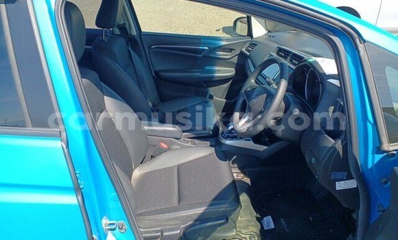 Acheter Occasion Voiture Honda Fit Bleu à Beitbridge, Matabeleland South Acheter Occasion Voiture Honda Fit Bleu à Beitbridge, Matabeleland South