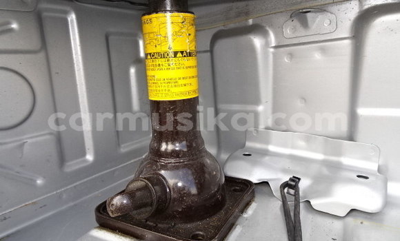 Buy Used Toyota Hiace Silver Car in Beitbridge in Matabeleland South Buy Used Toyota Hiace Silver Car in Beitbridge in Matabeleland South