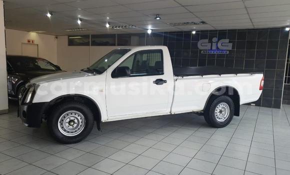 Acheter Occasion Voiture Isuzu KB Blanc à Beitbridge, Matabeleland South