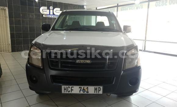 Acheter Occasion Voiture Isuzu KB Blanc à Beitbridge, Matabeleland South Acheter Occasion Voiture Isuzu KB Blanc à Beitbridge, Matabeleland South