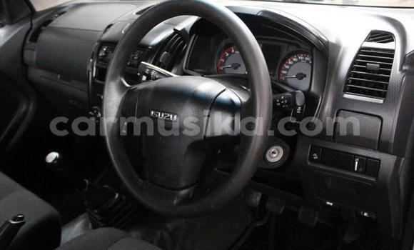 Acheter Occasion Voiture Isuzu KB Blanc à Beitbridge, Matabeleland South Acheter Occasion Voiture Isuzu KB Blanc à Beitbridge, Matabeleland South