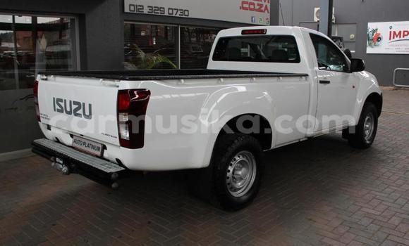 Acheter Occasion Voiture Isuzu KB Blanc à Beitbridge, Matabeleland South Acheter Occasion Voiture Isuzu KB Blanc à Beitbridge, Matabeleland South