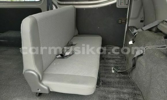 Nunua Ilio tumika Nissan Caravan Fedha Gari ndani ya Beitbridge nchini Matabeleland Kusini Nunua Ilio tumika Nissan Caravan Fedha Gari ndani ya Beitbridge nchini Matabeleland Kusini