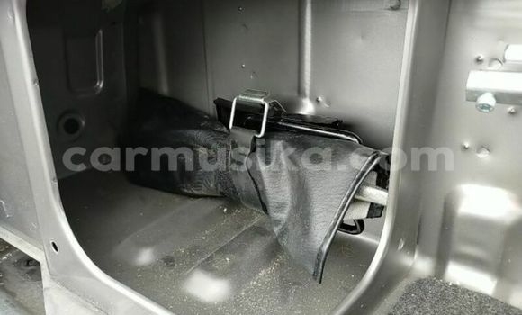 Nunua Ilio tumika Nissan Caravan Fedha Gari ndani ya Beitbridge nchini Matabeleland Kusini Nunua Ilio tumika Nissan Caravan Fedha Gari ndani ya Beitbridge nchini Matabeleland Kusini