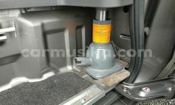 Nunua Ilio tumika Nissan Caravan Fedha Gari ndani ya Beitbridge nchini Matabeleland Kusini Nunua Ilio tumika Nissan Caravan Fedha Gari ndani ya Beitbridge nchini Matabeleland Kusini