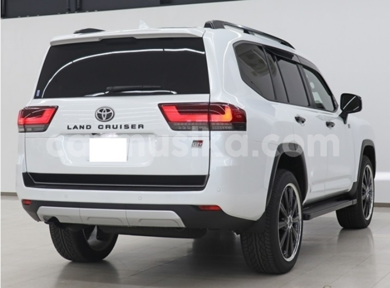 Big with watermark toyota land cruiser harare belvedere 31209