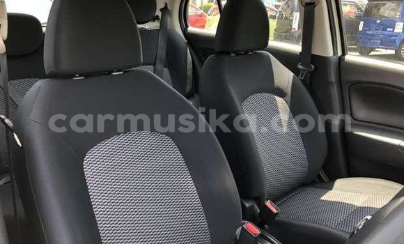 Acheter Occasion Voiture Nissan March Blanc à Borrowdale, Harare Acheter Occasion Voiture Nissan March Blanc à Borrowdale, Harare