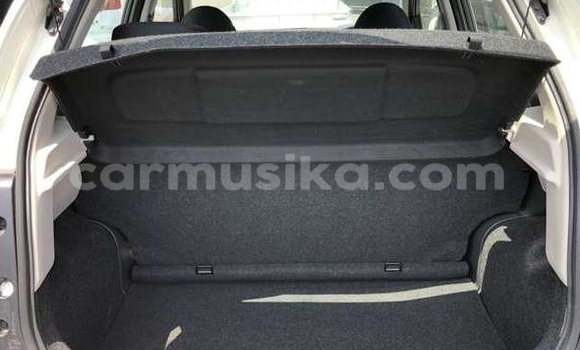 Acheter Occasion Voiture Nissan March Blanc à Borrowdale, Harare Acheter Occasion Voiture Nissan March Blanc à Borrowdale, Harare