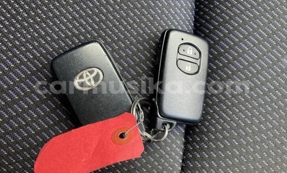 Buy Used Toyota Wish Silver Car in Beitbridge in Matabeleland South Buy Used Toyota Wish Silver Car in Beitbridge in Matabeleland South