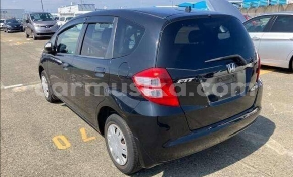 Nunua Ilio tumika Honda Fit Nyeusi Gari ndani ya Beitbridge nchini Matabeleland Kusini Nunua Ilio tumika Honda Fit Nyeusi Gari ndani ya Beitbridge nchini Matabeleland Kusini