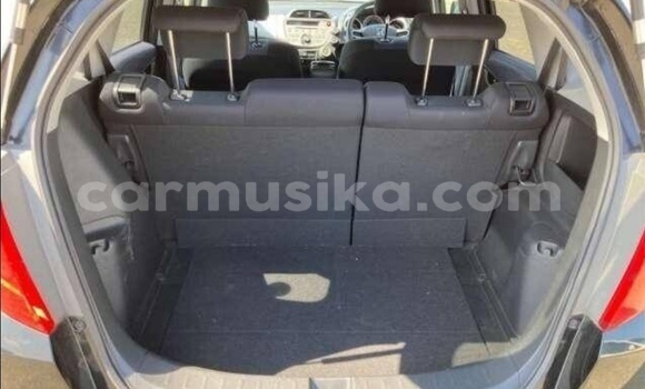 Nunua Ilio tumika Honda Fit Nyeusi Gari ndani ya Beitbridge nchini Matabeleland Kusini Nunua Ilio tumika Honda Fit Nyeusi Gari ndani ya Beitbridge nchini Matabeleland Kusini