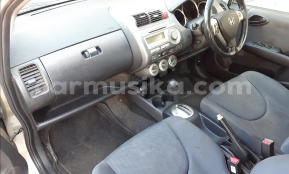 Acheter Occasion Voiture Honda Fit Marron à Beitbridge, Matabeleland South Acheter Occasion Voiture Honda Fit Marron à Beitbridge, Matabeleland South