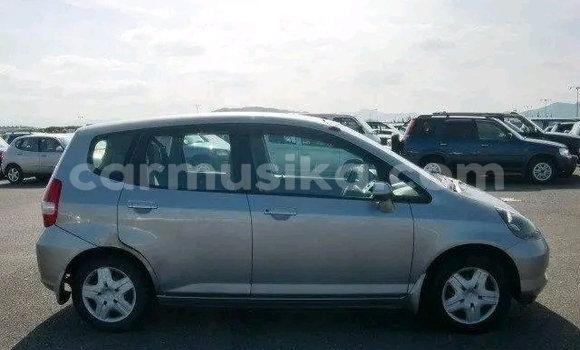 Acheter Occasion Voiture Honda Fit Gris à Beitbridge, Matabeleland South Acheter Occasion Voiture Honda Fit Gris à Beitbridge, Matabeleland South