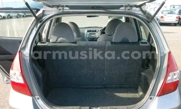 Acheter Occasion Voiture Honda Fit Gris à Beitbridge, Matabeleland South Acheter Occasion Voiture Honda Fit Gris à Beitbridge, Matabeleland South