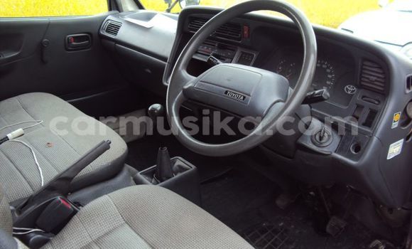 Acheter Occasion Voiture Toyota Hiace Blanc à Beitbridge, Matabeleland South Acheter Occasion Voiture Toyota Hiace Blanc à Beitbridge, Matabeleland South