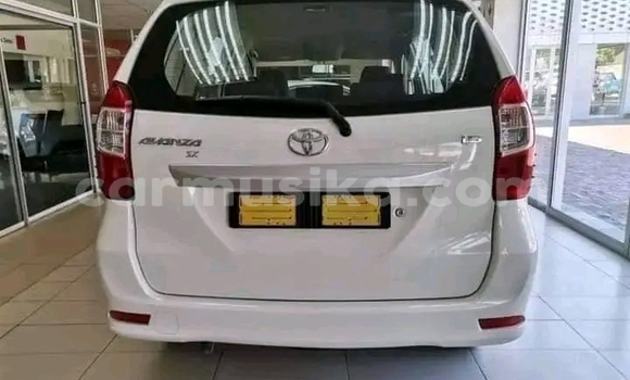Acheter Occasion Voiture Toyota Avanza Blanc à Beitbridge, Matabeleland South Acheter Occasion Voiture Toyota Avanza Blanc à Beitbridge, Matabeleland South