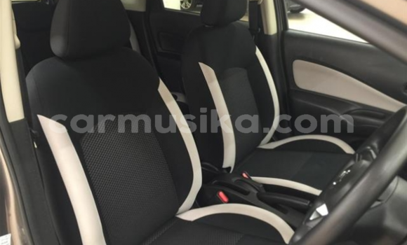 Acheter Occasion Voiture Nissan Note Gris à Beitbridge, Matabeleland South Acheter Occasion Voiture Nissan Note Gris à Beitbridge, Matabeleland South