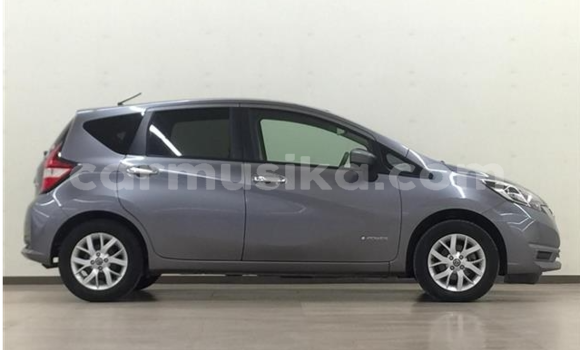 Acheter Occasion Voiture Nissan Note Gris à Beitbridge, Matabeleland South Acheter Occasion Voiture Nissan Note Gris à Beitbridge, Matabeleland South