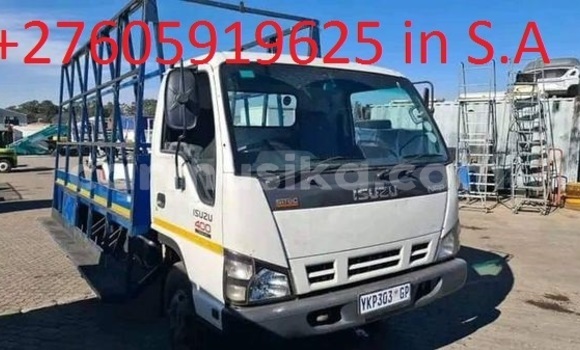 Nunua Ilio tumika Isuzu FTR 850 Nyeupe Lori ndani ya Harare nchini Harare
