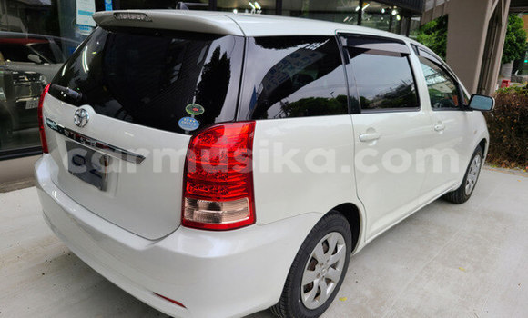 Acheter Occasion Voiture Toyota Wish Blanc à Beitbridge, Matabeleland South Acheter Occasion Voiture Toyota Wish Blanc à Beitbridge, Matabeleland South