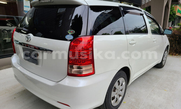 Acheter Occasion Voiture Toyota Wish Blanc à Beitbridge, Matabeleland South Acheter Occasion Voiture Toyota Wish Blanc à Beitbridge, Matabeleland South