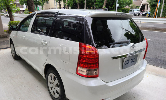 Acheter Occasion Voiture Toyota Wish Blanc à Beitbridge, Matabeleland South Acheter Occasion Voiture Toyota Wish Blanc à Beitbridge, Matabeleland South
