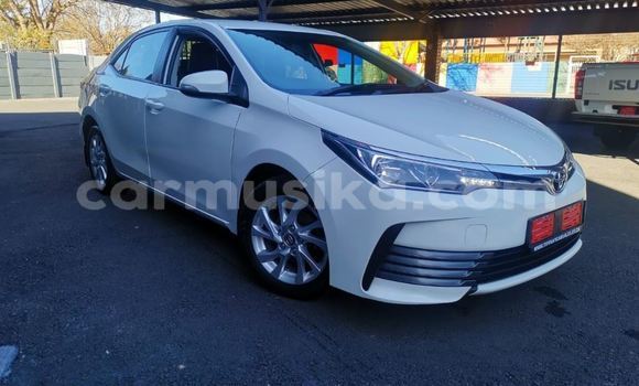Nunua Ilio tumika Toyota Corolla Nyeupe Gari ndani ya Beitbridge nchini Matabeleland Kusini