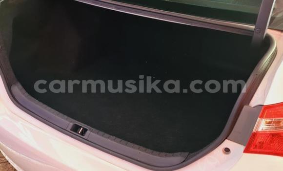 Nunua Ilio tumika Toyota Corolla Nyeupe Gari ndani ya Beitbridge nchini Matabeleland Kusini Nunua Ilio tumika Toyota Corolla Nyeupe Gari ndani ya Beitbridge nchini Matabeleland Kusini