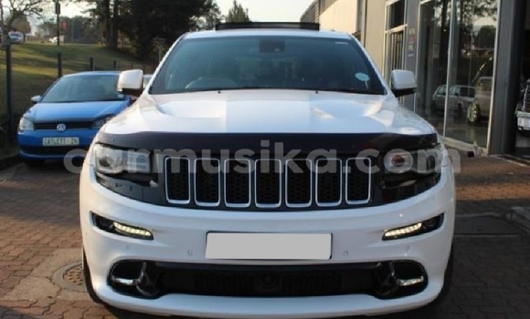 Tenga Tsaru Jeep Cherokee Chena Mota in Beitbridge in Matabeleland South Tenga Tsaru Jeep Cherokee Chena Mota in Beitbridge in Matabeleland South