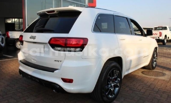 Tenga Tsaru Jeep Cherokee Chena Mota in Beitbridge in Matabeleland South Tenga Tsaru Jeep Cherokee Chena Mota in Beitbridge in Matabeleland South