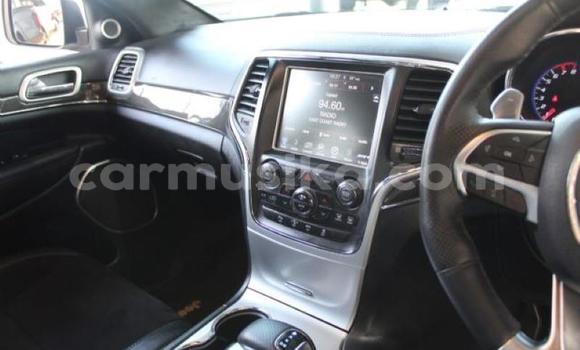 Tenga Tsaru Jeep Cherokee Chena Mota in Beitbridge in Matabeleland South Tenga Tsaru Jeep Cherokee Chena Mota in Beitbridge in Matabeleland South