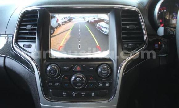 Tenga Tsaru Jeep Cherokee Chena Mota in Beitbridge in Matabeleland South Tenga Tsaru Jeep Cherokee Chena Mota in Beitbridge in Matabeleland South