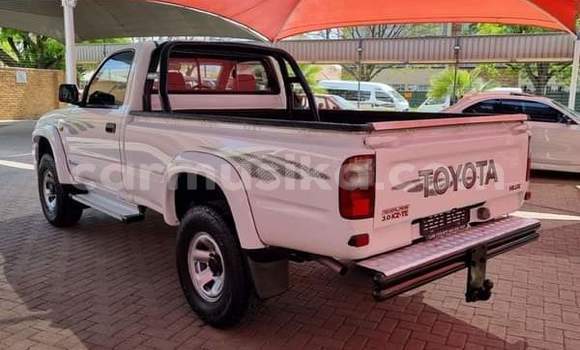 Tenga Tsaru Toyota Hilux Chena Mota in Beitbridge in Matabeleland South Tenga Tsaru Toyota Hilux Chena Mota in Beitbridge in Matabeleland South