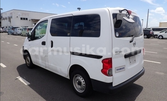Acheter Occasion Voiture Nissan NV200 Blanc à Beitbridge, Matabeleland South Acheter Occasion Voiture Nissan NV200 Blanc à Beitbridge, Matabeleland South