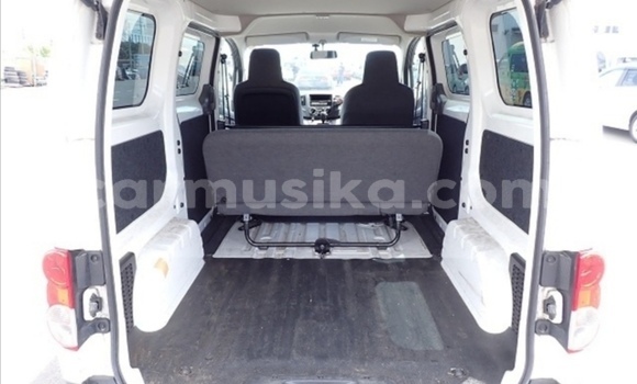 Acheter Occasion Voiture Nissan NV200 Blanc à Beitbridge, Matabeleland South Acheter Occasion Voiture Nissan NV200 Blanc à Beitbridge, Matabeleland South