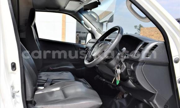 Acheter Occasion Voiture Toyota Sprinter Blanc à Beitbridge, Matabeleland South Acheter Occasion Voiture Toyota Sprinter Blanc à Beitbridge, Matabeleland South